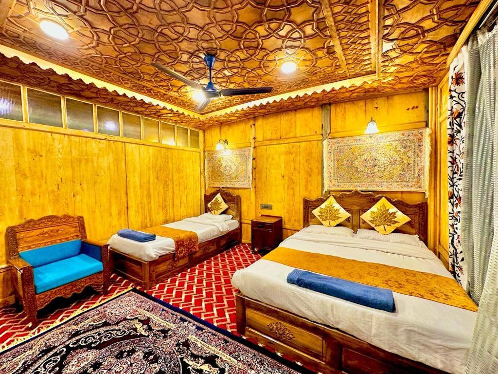 New Zealand Group Of Houseboats Hotel Srīnagar Екстериор снимка